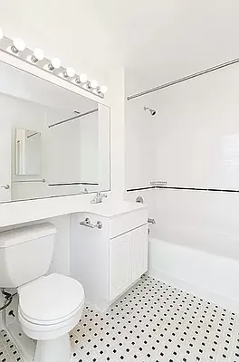 Rented by REAL New York | media 6