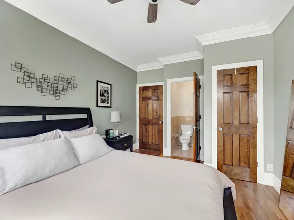 36 Russell Street image 14 of 20