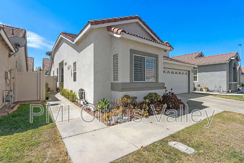 2 bed, 2.0 bath, 1512 sqft, $2,200 — Photo 3