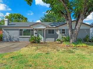 828 Russell Rd, Everman, TX 76140