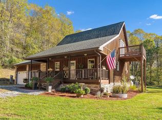 664 Rexroad Farm Rd, Bruceton Mills, WV 26525