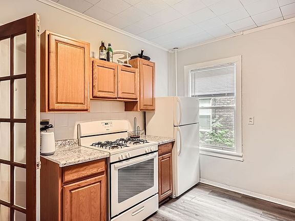 2nd image of 1716 Grand Ave APT 9