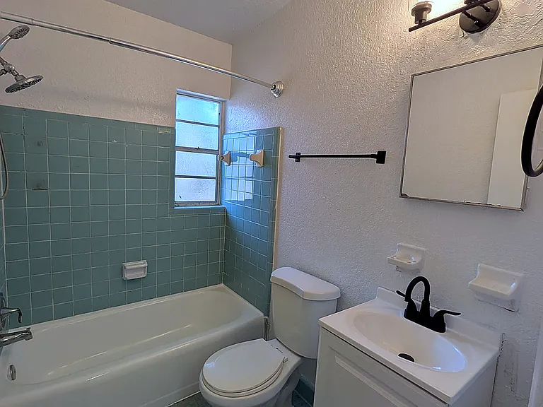 2648 Dellwood Ave #3 — Photo 13
