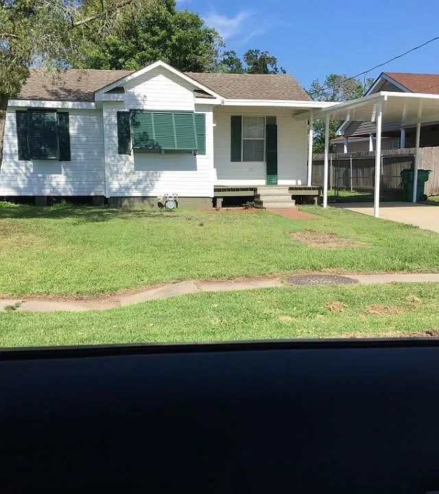 2227 Little Flower Ln