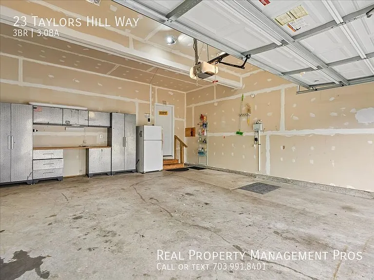 23 Taylors Hill Way — Photo 57