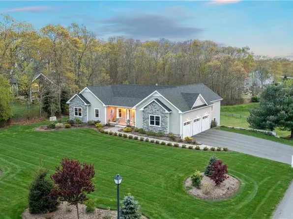 53 William Barton Dr, Tiverton, RI 02878