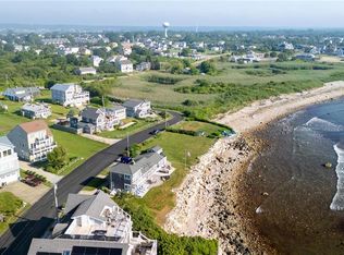 10 Calef Ave, Narragansett, RI 02882