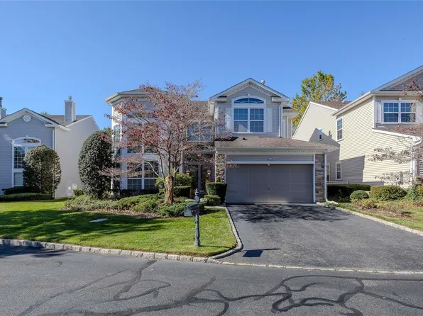 144 Hamlet Drive #144, Mount Sinai, NY 11766
