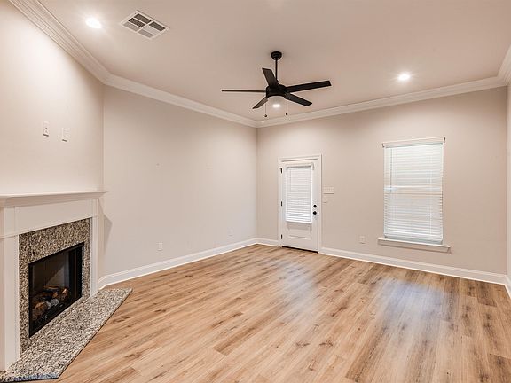 5th image of 107 Lynnhaven St
