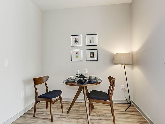 4th image of 255 N Washington St APT 225
