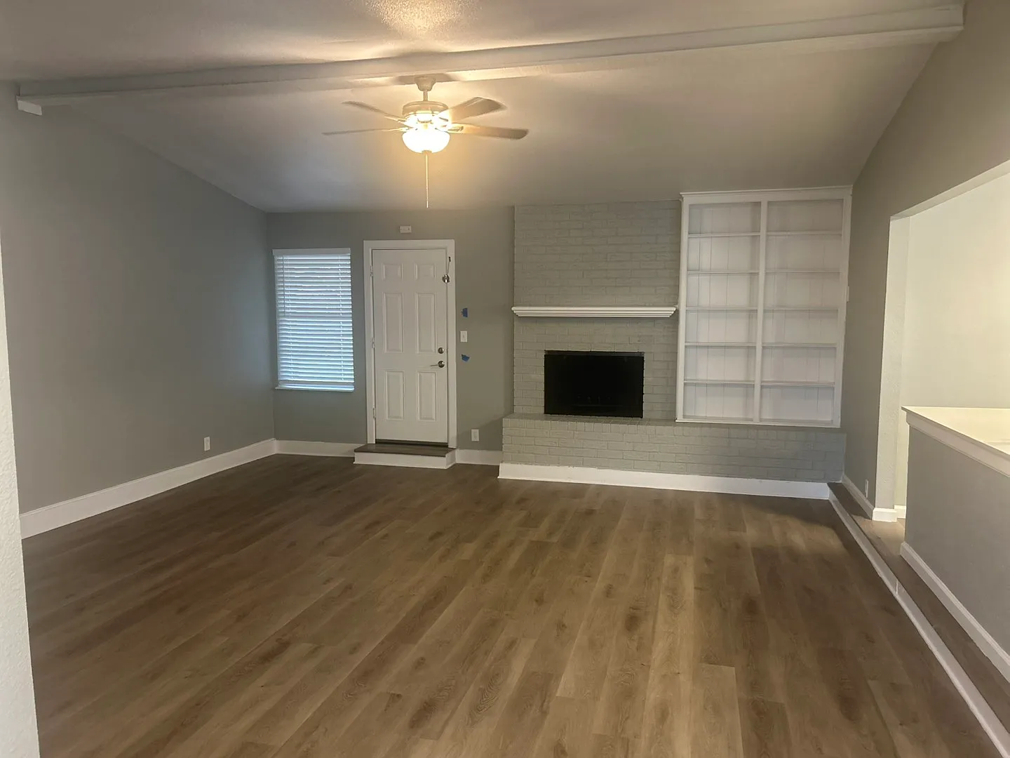 3 bed, 1556 sqft, $2,095 — Photo 2