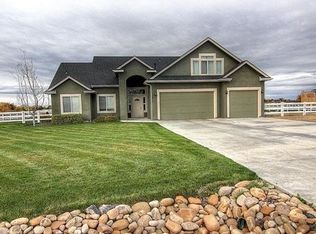 215 N Arabian Way, Nampa, ID 83687