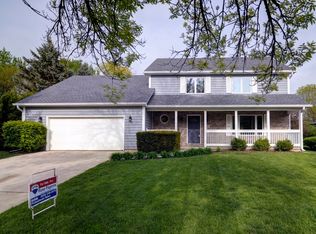 63 Briargate Cir, Sugar Grove, IL 60554