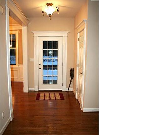 2nd image of 4990 Waterford Ln