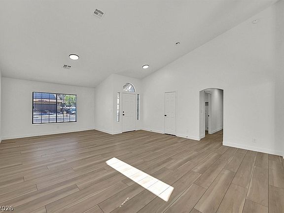 4th image of 4327 Erica Dr