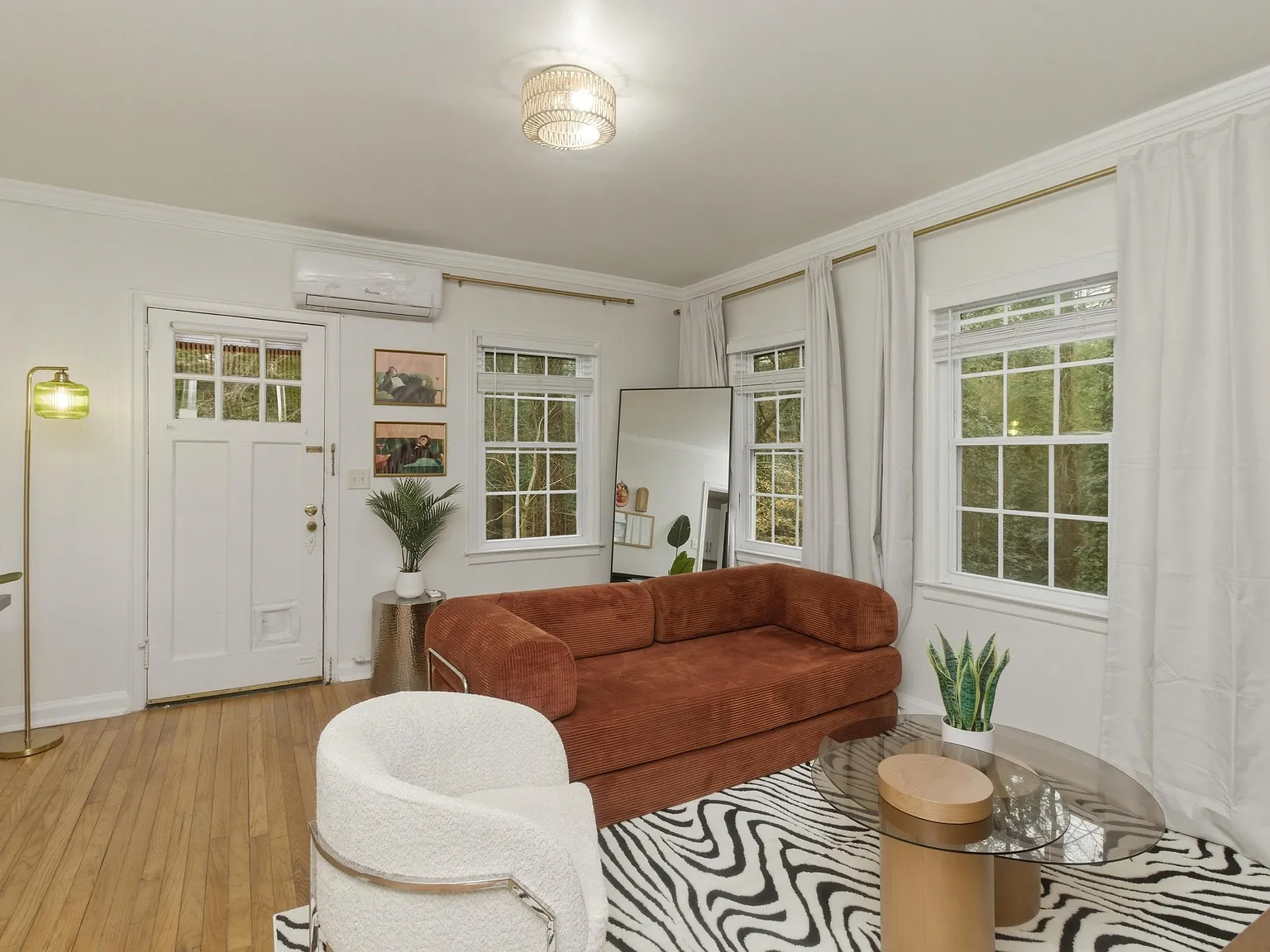 1 bed, 600 sqft, $2,499 — Photo 1