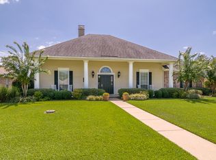 2060 Bayou Bend Dr, Bossier City, LA 71111