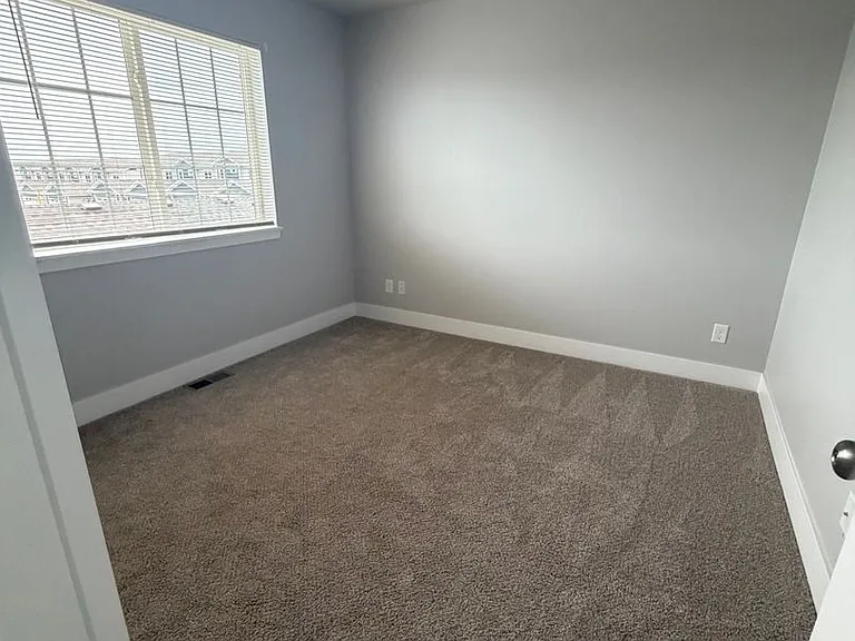 234 NW Common Pl — Photo 7