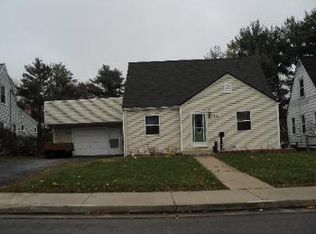 385 S Edison Ave, Elgin, IL 60123