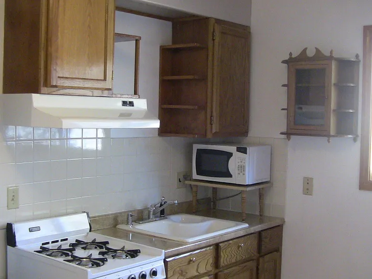 11695 SW Greenburg Rd #1 — Photo 3