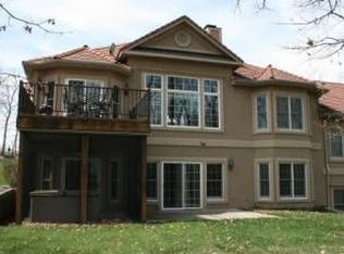 112 Las Campanas Rd, Sunrise Beach, MO 65079