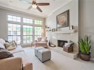 9721 Springtree Ln, Dallas, TX 75243