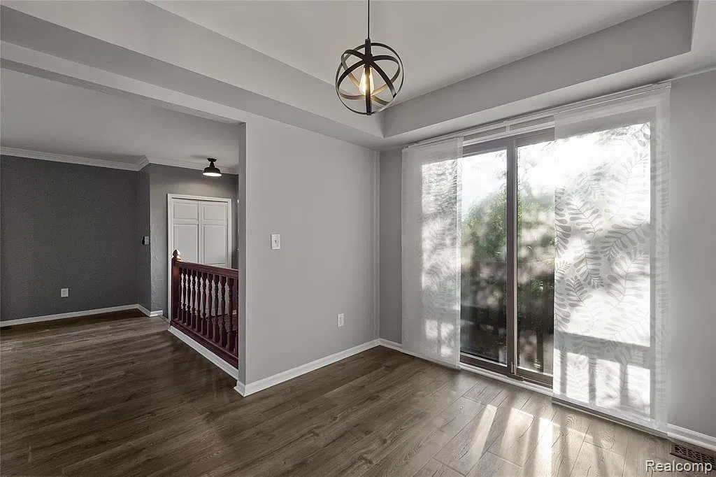 2 bed, 2.0 bath, 1200 sqft, $1,600 — Photo 4