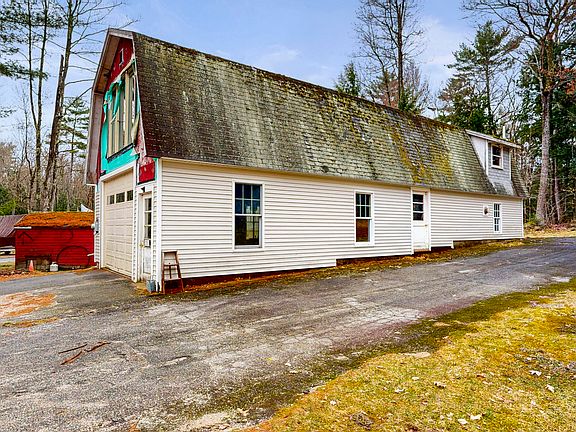 3rd image of 24 Harvard Street