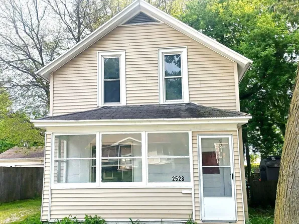 2528 Armour St, Port Huron, MI 48060