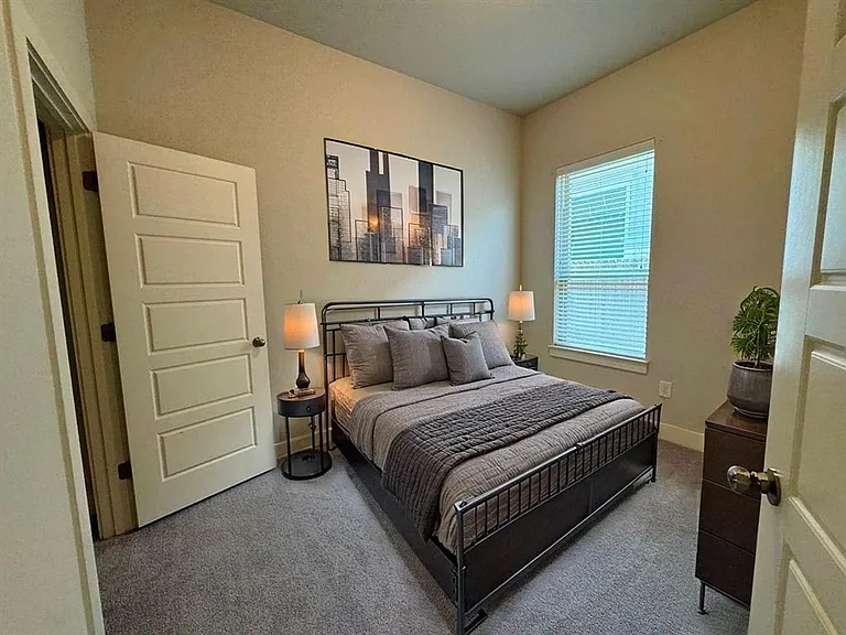12008 Reindeer Dr — Photo 32