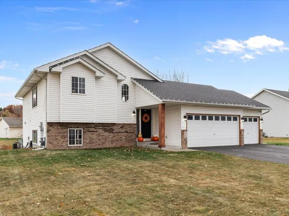 479 Liberty Cir, Somerset, WI 54025