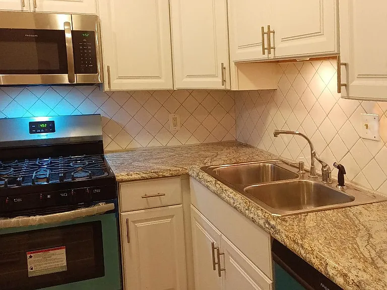 566 Wilson Bridge Dr — Photo 6