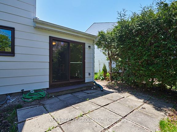 5th image of 3445 Southgate Rd