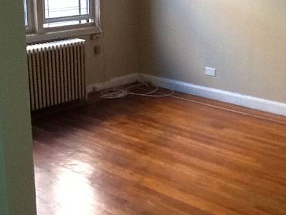 4th image of 843 E 228th St APT 2