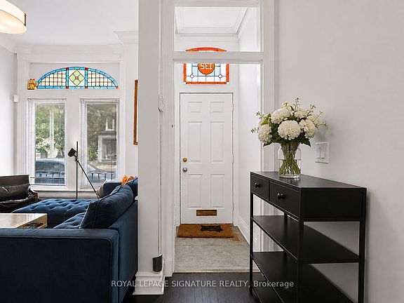 2nd image of 152 Parliament St
