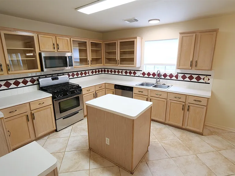 23822 Hopewell Dr — Photo 9