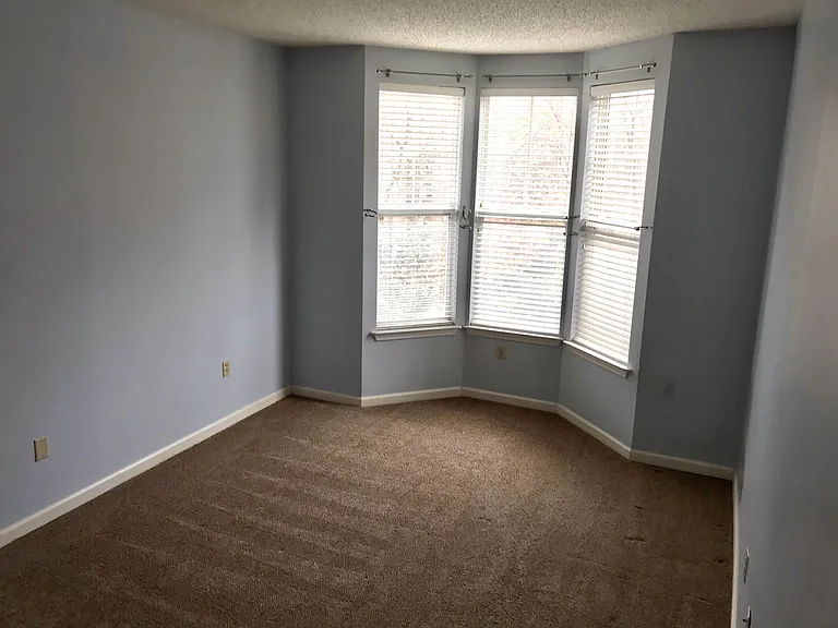 405 W 7th St #306 — Photo 14