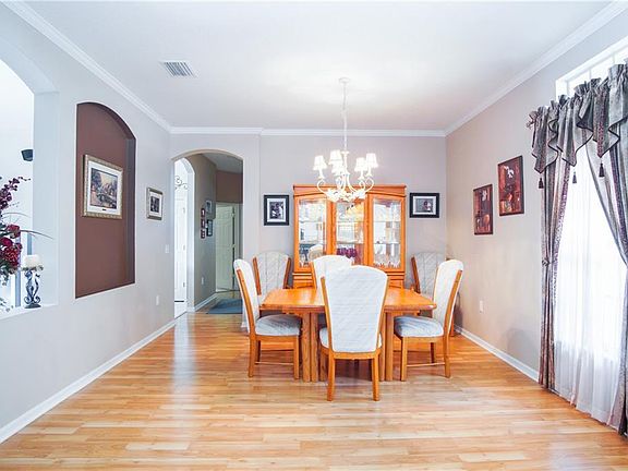 3rd image of 16116 Bridgedale Dr
