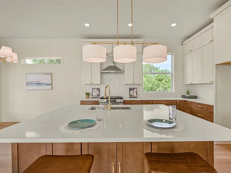 4444 Shady Lake Dr — Photo 16