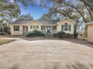 68 Downing Dr, Beaufort, SC 29907