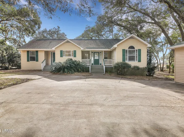 68 Downing Dr, Beaufort, SC 29907