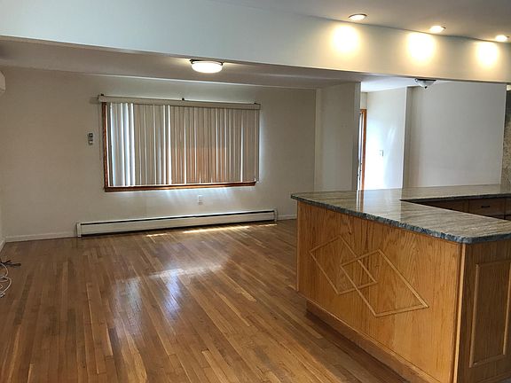 3rd image of 5627 Fresh Meadow Ln Floor 1