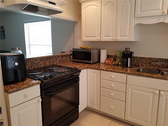 5th image of 940 Fenton Ln APT 21