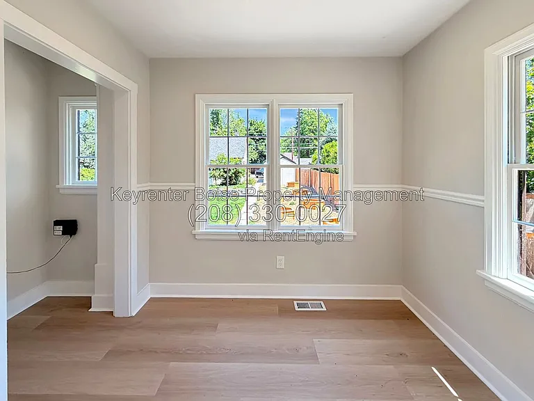 2208 W State St — Photo 15