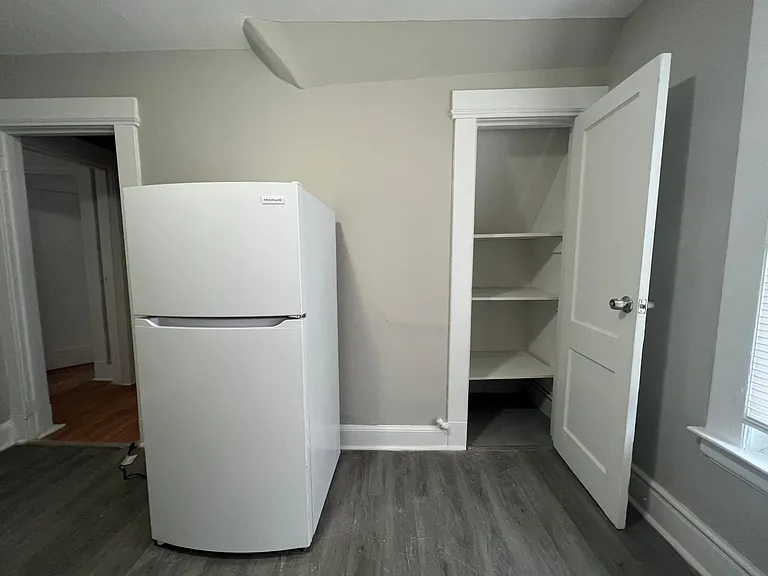 21 Sheffield Ave #3 — Photo 3