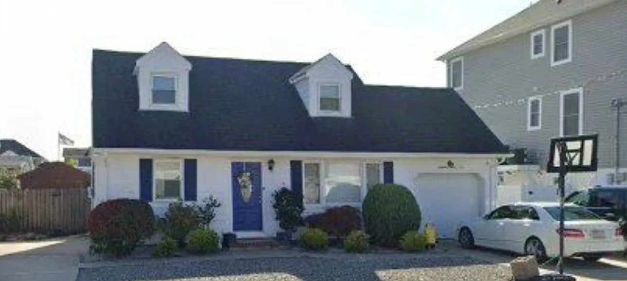 3 bed, 2000 sqft, $3,200 — Photo 1