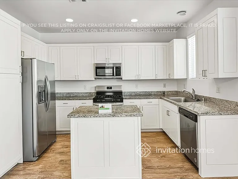 4028 Villeroy Ave — Photo 8