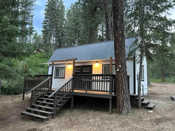 49 Castle Mountain Dr, Garden Valley, ID 83622