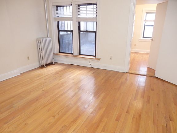 2nd image of 224 W 82nd St #2R