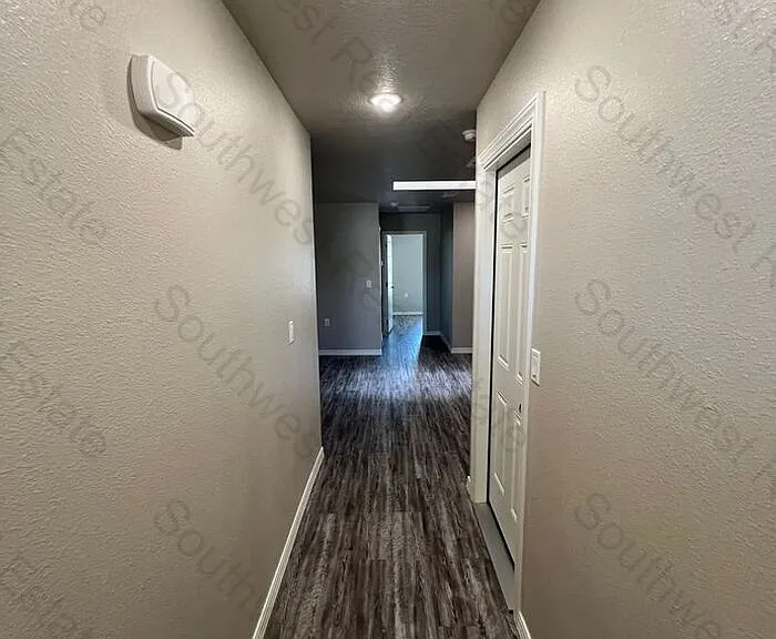 2109 Bobwhite Ct #B — Photo 5
